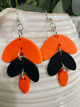 Load image into Gallery viewer, Triple Row Dangle Earring