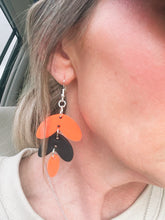 Load image into Gallery viewer, Triple Row Dangle Earring